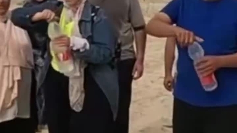 Thumbnail for Israeli soldiers helping civilians in Gaza